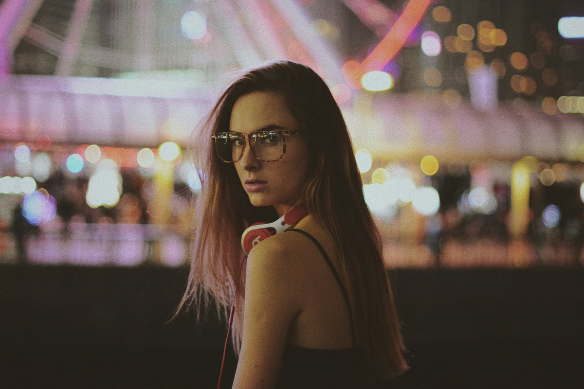María L.